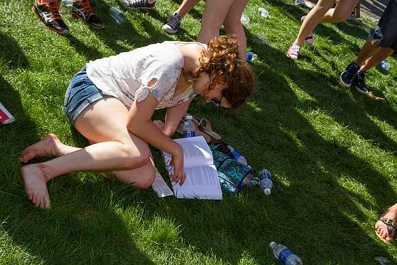 The most studious student on the slope.
