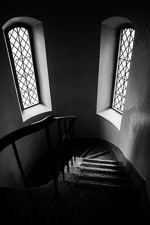 Hidden stairway